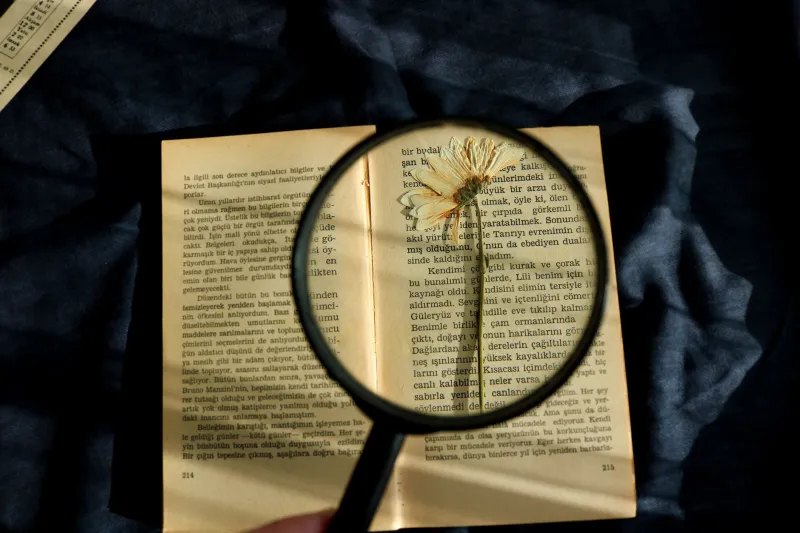 A Little Knowledge Is a Dangerous Thing: How Partial Science Literacy Breeds Overconfidence